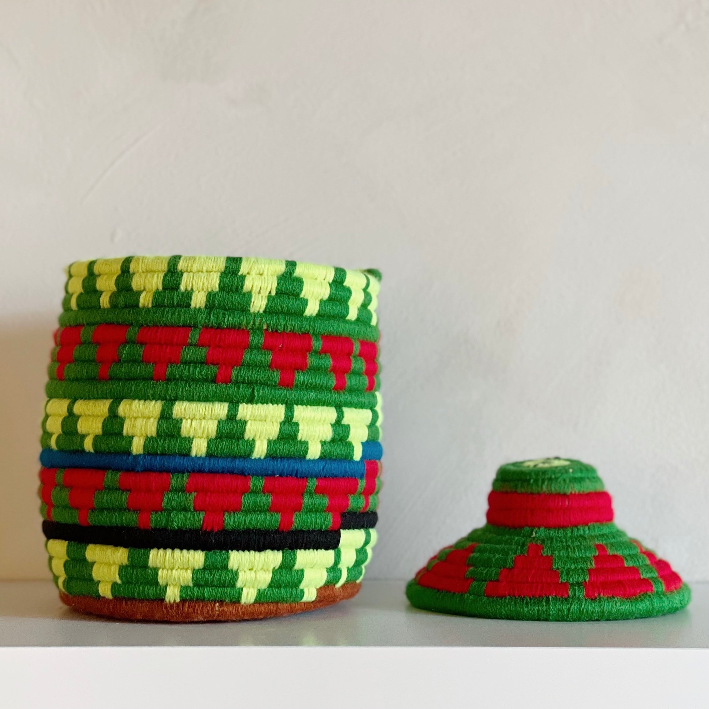Colourful Amazigh basket #125