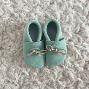 Baby slippers green
